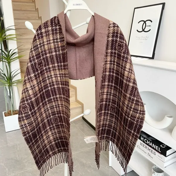 【GUCCI グッチ】スカーフ195*35CM 241209 【GUCCI グッチ】スカーフ195*35CM 241209