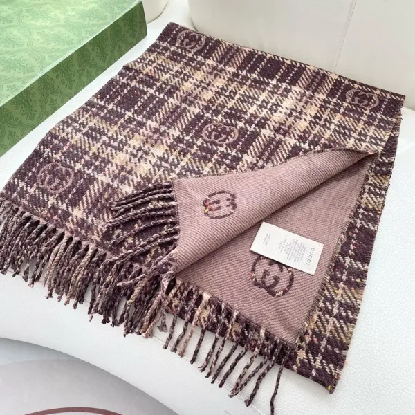 【GUCCI グッチ】スカーフ195*35CM 241209 【GUCCI グッチ】スカーフ195*35CM 241209
