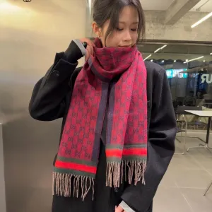 【GUCCI グッチ】スカーフ 32*210CM 241209 【GUCCI グッチ】スカーフ 32*210CM 241209