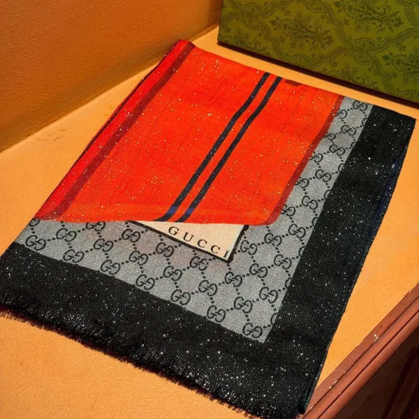 【GUCCI グッチ】スカーフ 110*200CM 241209 【GUCCI グッチ】スカーフ 110*200CM 241209