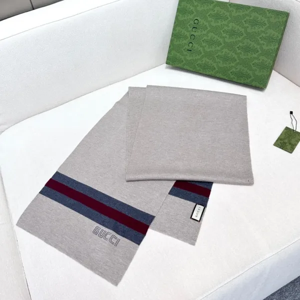 【GUCCI グッチ】スカーフ  32*180CM  241209