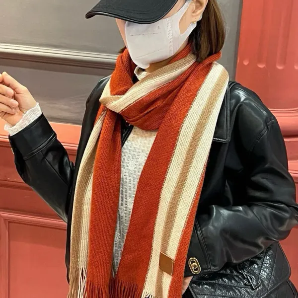 【GUCCI グッチ】スカーフ 30*180CM 241209 【GUCCI グッチ】スカーフ 30*180CM 241209