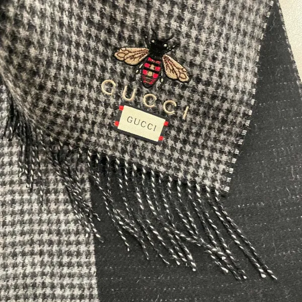 【GUCCI グッチ】スカーフ 32*180CM 241209 【GUCCI グッチ】スカーフ 32*180CM 241209