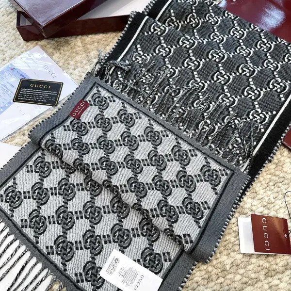 【GUCCI グッチ】スカーフ 33*195CM 241209 【GUCCI グッチ】スカーフ 33*195CM 241209