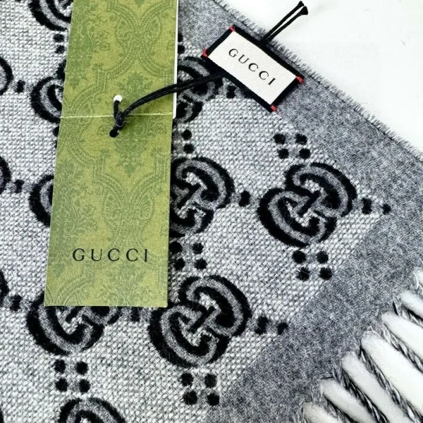 【GUCCI グッチ】スカーフ 180*35CM 241209 【GUCCI グッチ】スカーフ 180*35CM 241209