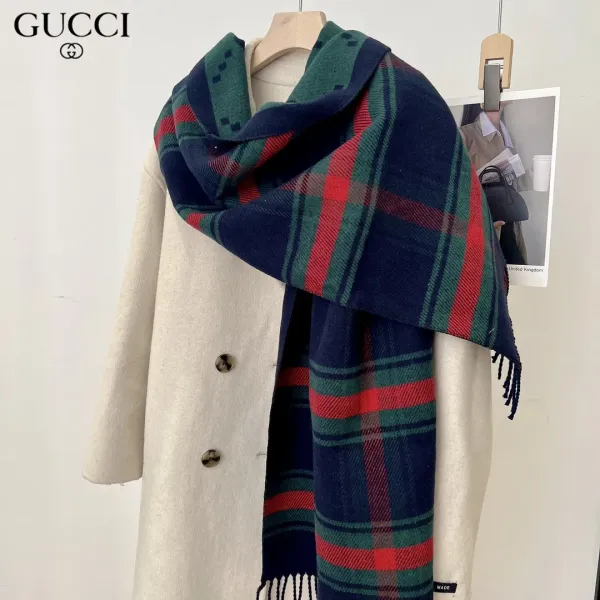 【GUCCI グッチ】スカーフ30*180CM 241108 【GUCCI グッチ】スカーフ30*180CM 241108