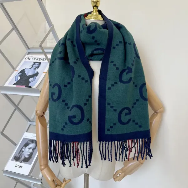 【GUCCI グッチ】スカーフ30*180CM 241108 【GUCCI グッチ】スカーフ30*180CM 241108