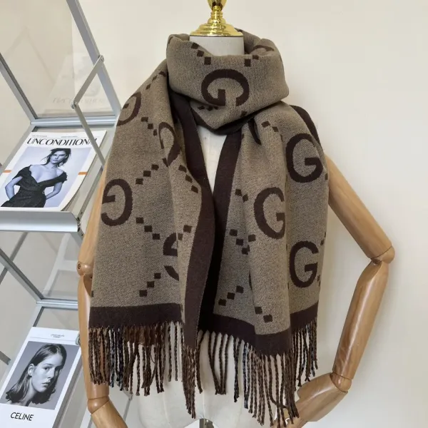 【GUCCI グッチ】スカーフ30*180CM 241108 【GUCCI グッチ】スカーフ30*180CM 241108