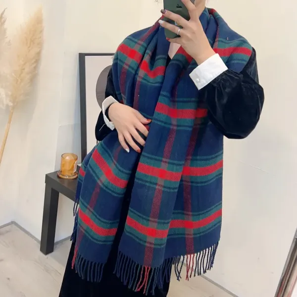 【GUCCI グッチ】スカーフ30*180CM 241108 【GUCCI グッチ】スカーフ30*180CM 241108