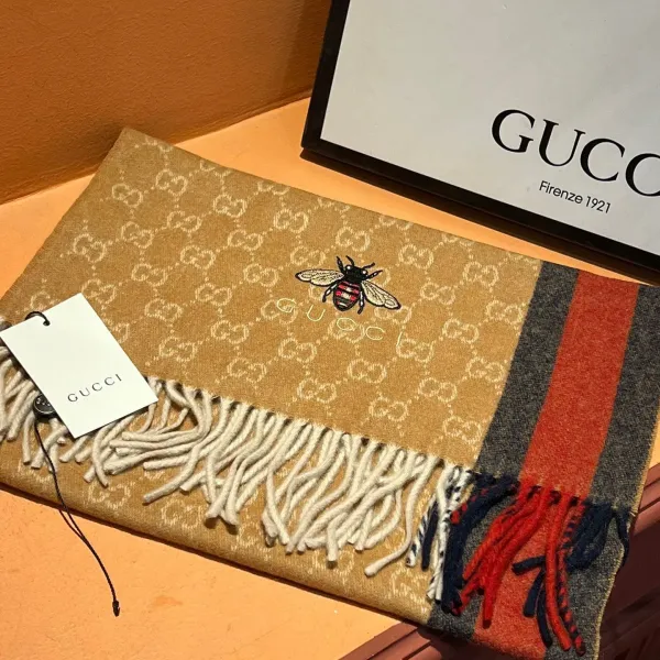 【GUCCI グッチ】スカーフ180*35CM 241108 【GUCCI グッチ】スカーフ180*35CM 241108
