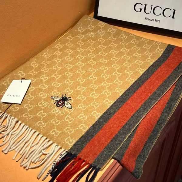 【GUCCI グッチ】スカーフ180*35CM 241108 【GUCCI グッチ】スカーフ180*35CM 241108