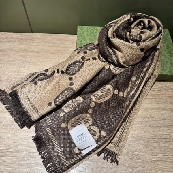 【GUCCI グッチ】スカーフ45*195CM 241108 【GUCCI グッチ】スカーフ45*195CM 241108