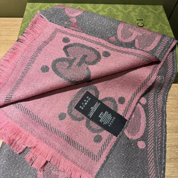 【GUCCI グッチ】スカーフ45*195CM 241108 【GUCCI グッチ】スカーフ45*195CM 241108