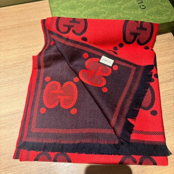 【GUCCI グッチ】スカーフ50*200CM 241108 【GUCCI グッチ】スカーフ50*200CM 241108