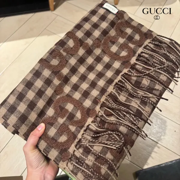 【GUCCI グッチ】スカーフ35*220CM 241108 【GUCCI グッチ】スカーフ35*220CM 241108