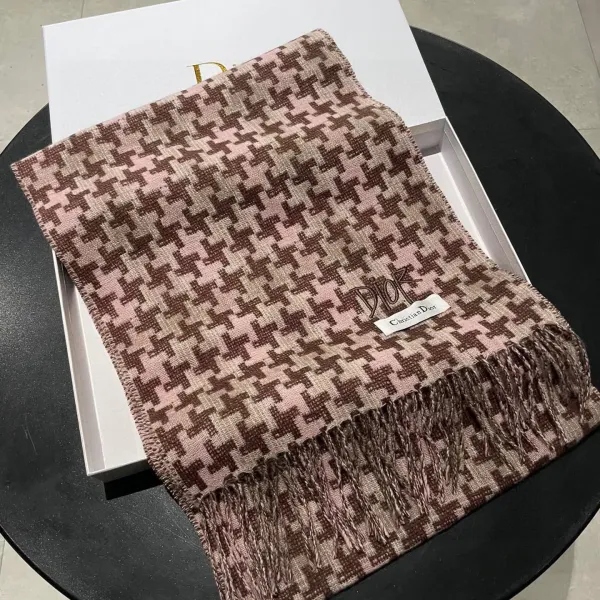 【DIOR ディオール 】スカーフ 70*200cm 241210 【DIOR ディオール 】スカーフ 70*200cm 241210