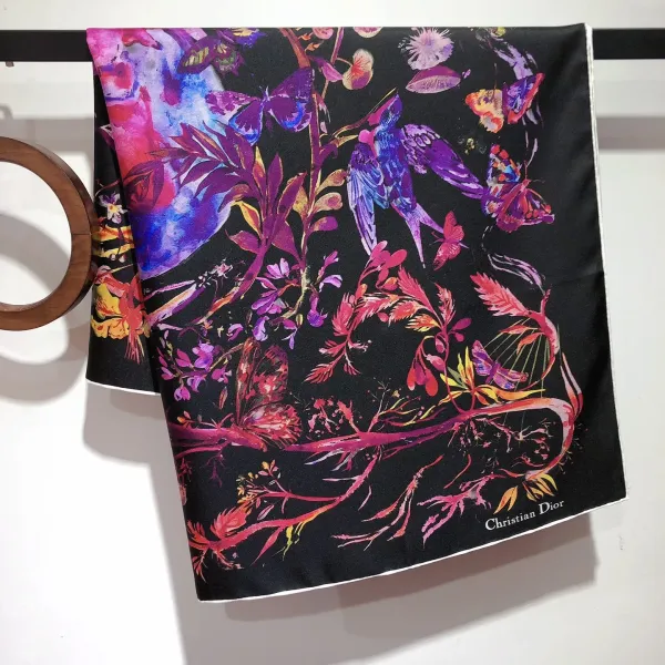 【DIOR ディオール 】スカーフ90*90cm 241108 【DIOR ディオール 】スカーフ90*90cm 241108