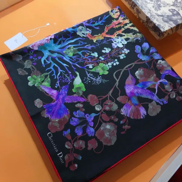 【DIOR  ディオール 】スカーフ90*90cm  241108