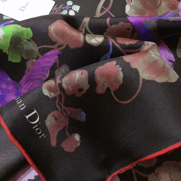 【DIOR  ディオール 】スカーフ90*90cm  241108