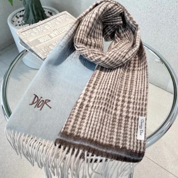 【DIOR ディオール 】スカーフ32*200cm 241108 【DIOR ディオール 】スカーフ32*200cm 241108