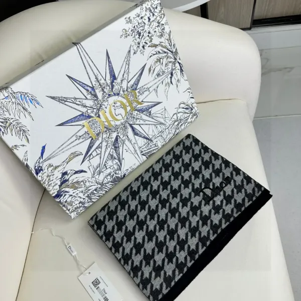 【DIOR ディオール 】スカーフ32*180cm 241108 【DIOR ディオール 】スカーフ32*180cm 241108