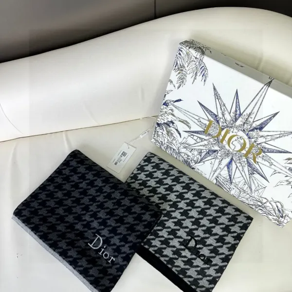 【DIOR ディオール 】スカーフ32*180cm 241108 【DIOR ディオール 】スカーフ32*180cm 241108
