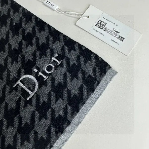 【DIOR ディオール 】スカーフ32*180cm 241108 【DIOR ディオール 】スカーフ32*180cm 241108