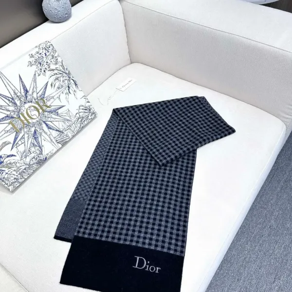 【DIOR ディオール 】スカーフ32*180cm 241108 【DIOR ディオール 】スカーフ32*180cm 241108