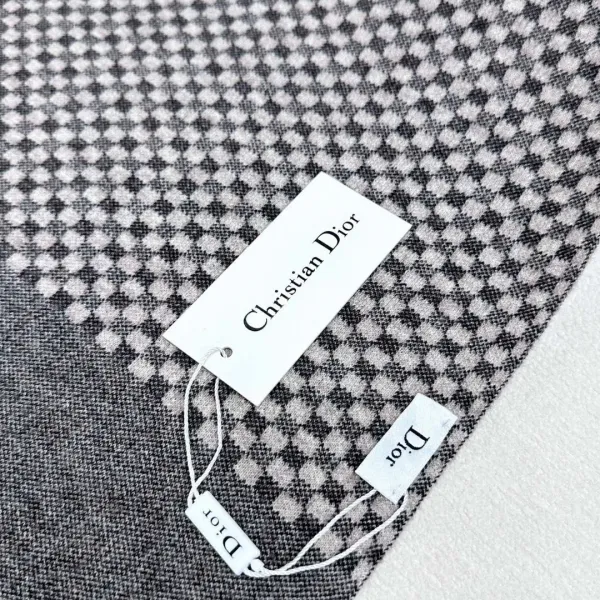 【DIOR ディオール 】スカーフ32*180cm 241108 【DIOR ディオール 】スカーフ32*180cm 241108