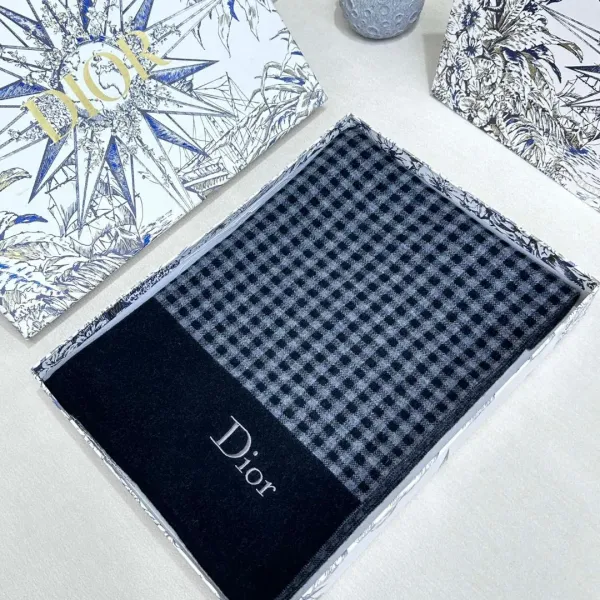 【DIOR ディオール 】スカーフ32*180cm 241108 【DIOR ディオール 】スカーフ32*180cm 241108