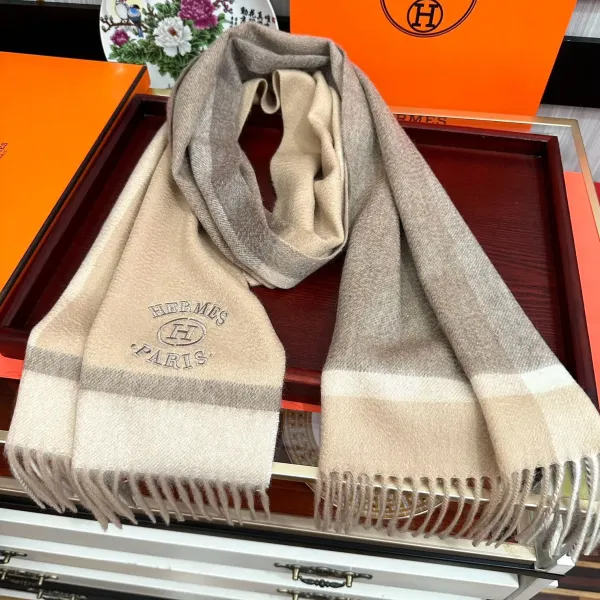 【HERMES エルメス 】スカーフ30*180CM  241210