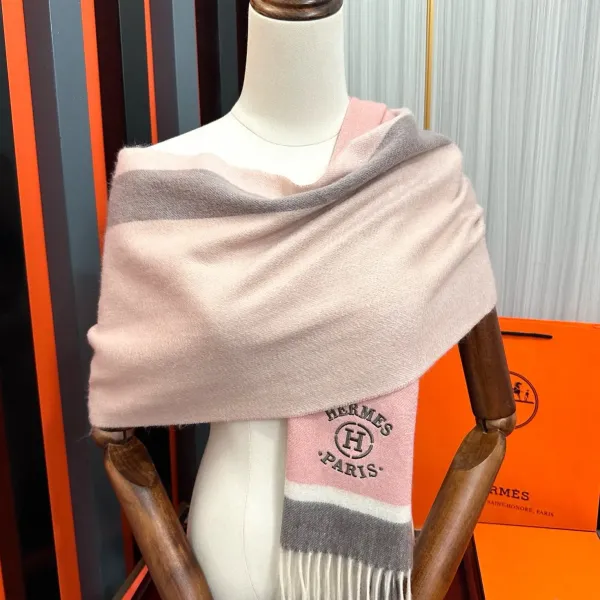 【HERMES エルメス 】スカーフ30*180CM  241210