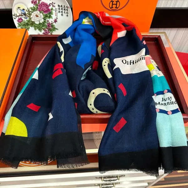 【HERMES エルメス 】スカーフ100*200CM 241210 【HERMES エルメス 】スカーフ100*200CM 241210