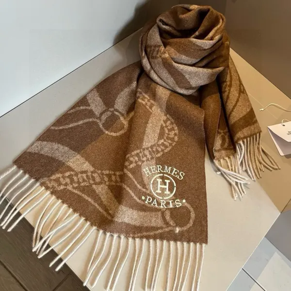 【HERMES エルメス 】スカーフ30*180CM 241210 【HERMES エルメス 】スカーフ30*180CM 241210