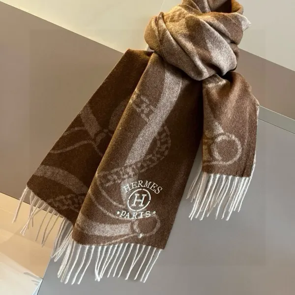 【HERMES エルメス 】スカーフ30*180CM 241210 【HERMES エルメス 】スカーフ30*180CM 241210