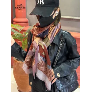 【HERMES エルメス 】スカーフ30*180CM 241210 【HERMES エルメス 】スカーフ30*180CM 241210