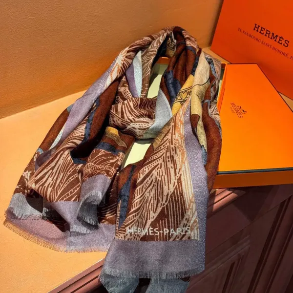 【HERMES エルメス 】スカーフ30*180CM  241210
