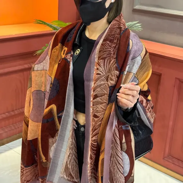 【HERMES エルメス 】スカーフ30*180CM  241210