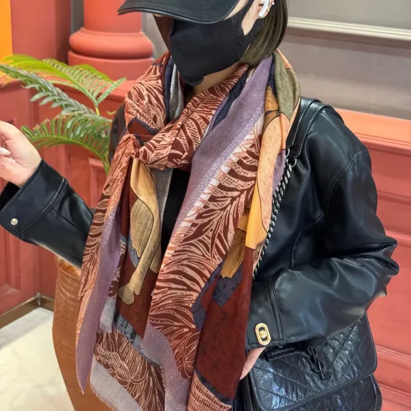 【HERMES エルメス 】スカーフ30*180CM  241210