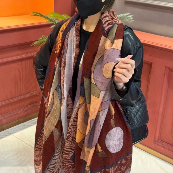 【HERMES エルメス 】スカーフ30*180CM  241210