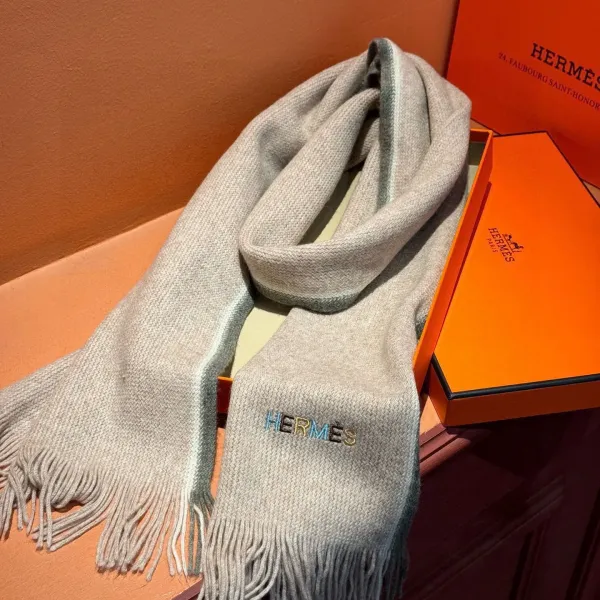 【HERMES エルメス 】スカーフ30*180CM 241210 【HERMES エルメス 】スカーフ30*180CM 241210