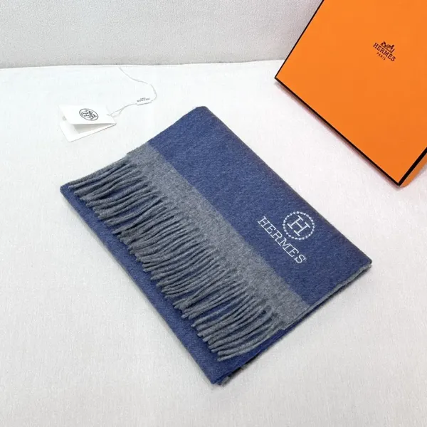 【HERMES エルメス 】スカーフ 30*180CM 241109 【HERMES エルメス 】スカーフ 30*180CM 241109