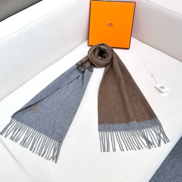 【HERMES エルメス 】スカーフ 30*180CM 241109 【HERMES エルメス 】スカーフ 30*180CM 241109