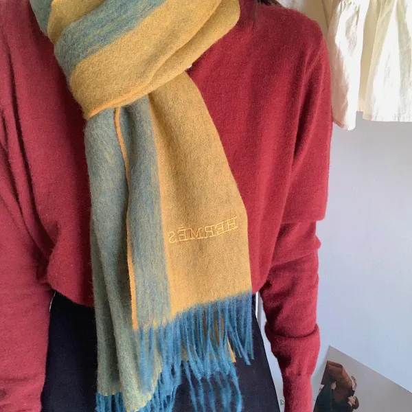 【HERMES エルメス 】スカーフ 35*190CM 241109 【HERMES エルメス 】スカーフ 35*190CM 241109
