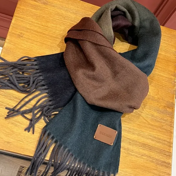 【HERMES エルメス 】スカーフ 32*190CM 241109 【HERMES エルメス 】スカーフ 32*190CM 241109