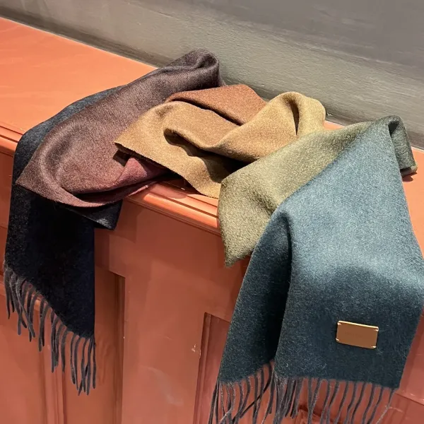 【HERMES エルメス 】スカーフ 32*190CM 241109 【HERMES エルメス 】スカーフ 32*190CM 241109