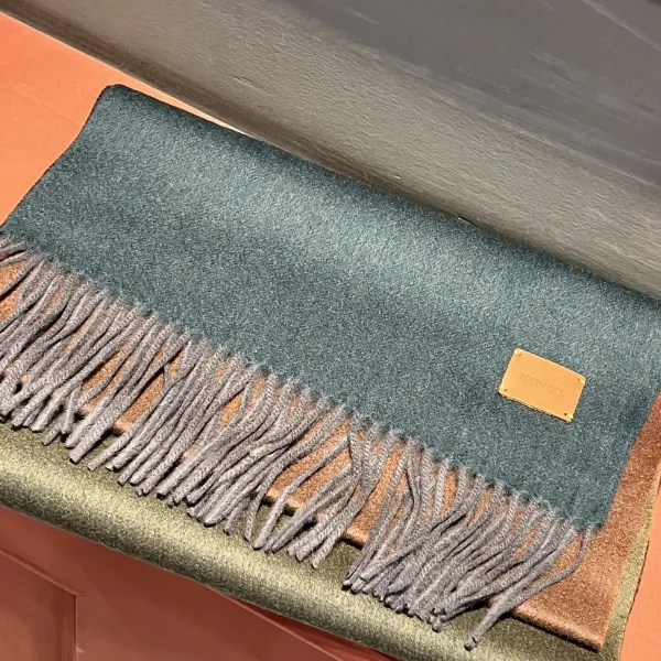 【HERMES エルメス 】スカーフ 32*190CM 241109 【HERMES エルメス 】スカーフ 32*190CM 241109