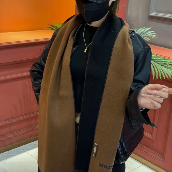 【HERMES エルメス 】スカーフ 30*180CM 241109 【HERMES エルメス 】スカーフ 30*180CM 241109