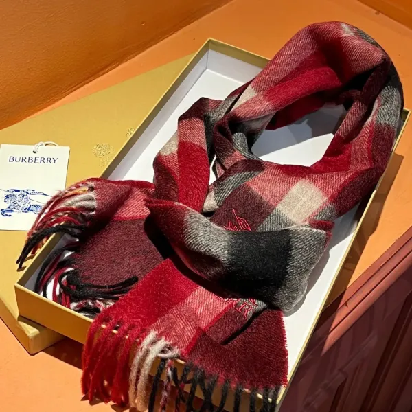 【BURBERRY バーバリー】スカーフ32*180CM 241209 【BURBERRY バーバリー】スカーフ32*180CM 241209