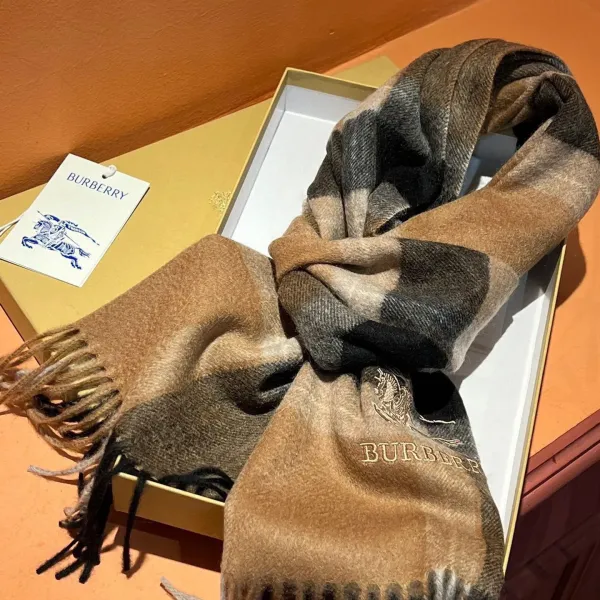 【BURBERRY バーバリー】スカーフ32*180CM 241209 【BURBERRY バーバリー】スカーフ32*180CM 241209